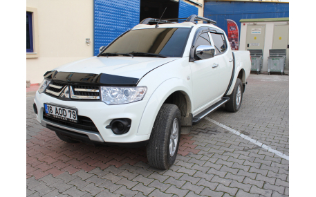 Дефлектор капота Mitsubishi L200 