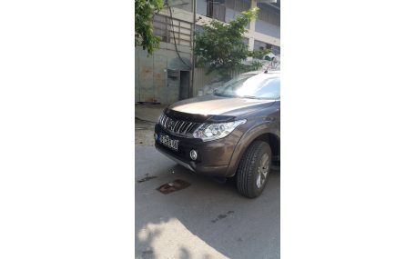 Дефлектор капота Mitsubishi L200 