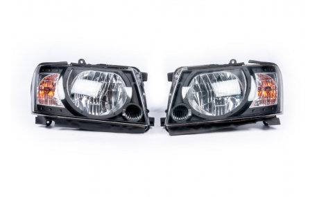 Фары передние Nissan Patrol Y61 2004-2008