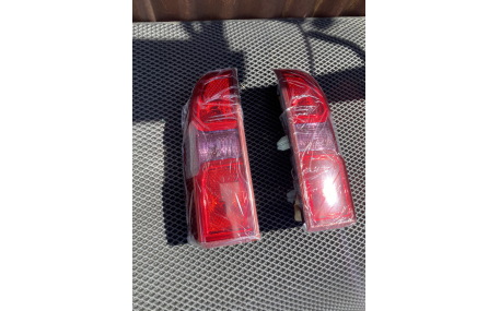 Фонари задние Nissan Patrol Y61 2004-2008