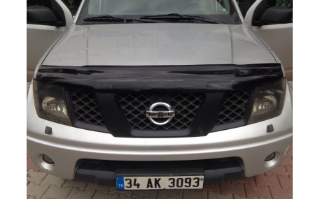 Дефлектор капота Nissan Navara