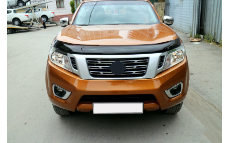 Дефлектор капота Nissan Navara