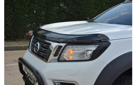 Дефлектор капота Nissan Navara
