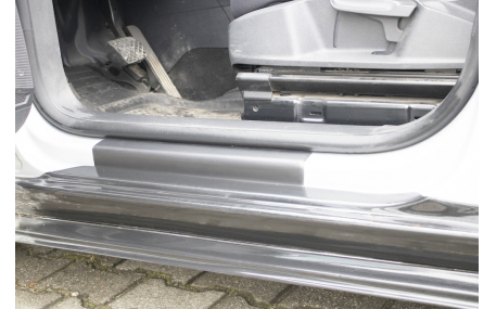 Накладка на пороги Volkswagen Caddy