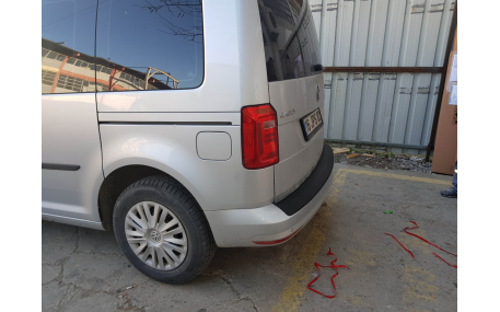 Накладка на задний бампер Volkswagen Caddy