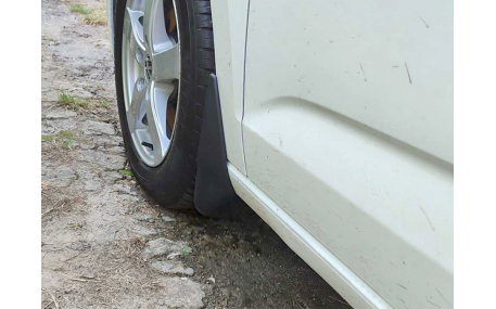 Брызговики Volkswagen Touran