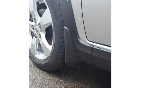 Брызговики Suzuki SX4