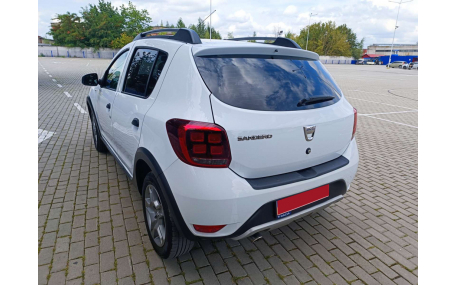 Накладка на задний бампер Renault Sandero