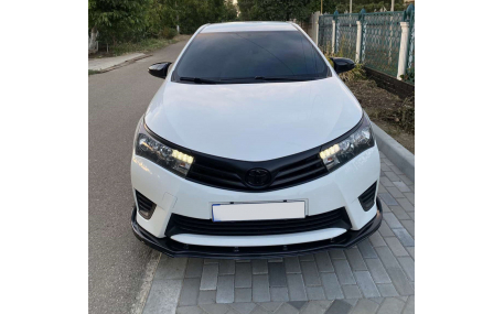 Накладка передняя Toyota Corolla