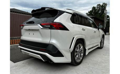 Накладки на бампера Toyota RAV4