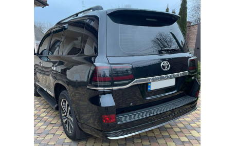 Фонари задние Toyota Land Cruiser 200