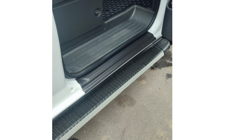 Накладка на пороги Mercedes Vito W447