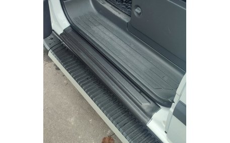 Накладка на пороги Mercedes Vito W639