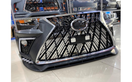 Бампер передний Toyota Hilux 2015-2020