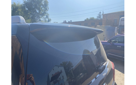 Спойлер Toyota Land Cruiser 200