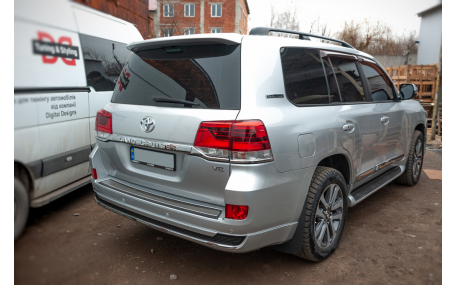Накладки на бампера Toyota Land Cruiser 200