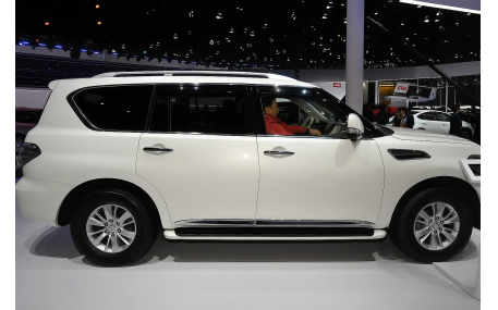 Молдинги дверей Nissan Patrol Y62