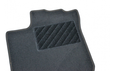 Коврики в салон Renault Logan