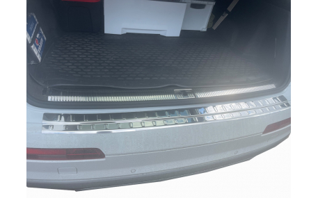 Накладка на задний бампер Audi Q7