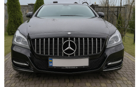 Решетка радиатора Mercedes CLS-class W218 2011-2014