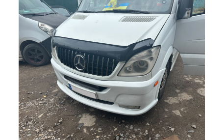Решетка радиатора Mercedes Sprinter 2007-2012