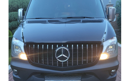 Решетка радиатора Mercedes Sprinter 2013-2018