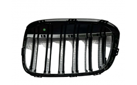 Решетка радиатора BMW X1 F48 2015-2019