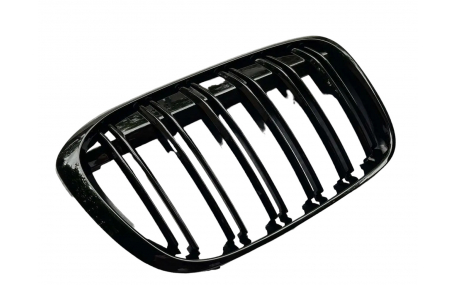 Решетка радиатора BMW X1 F48 2015-2019