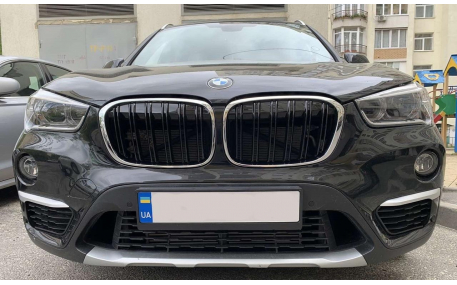 Решетка радиатора BMW X1 F48 2015-2019
