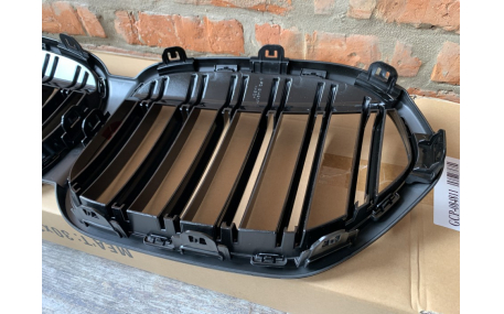 Решетка радиатора BMW X1 F48 2019-2021