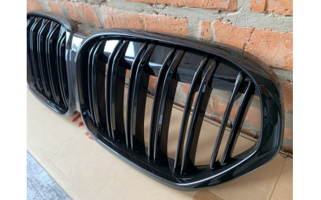 Решетка радиатора BMW X1 F48 2019-2021