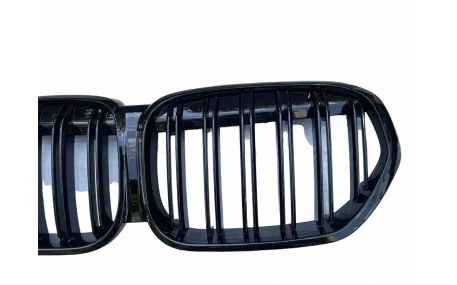 Решетка радиатора BMW X1 F48 2019-2021