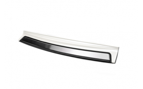 Накладка на задний бампер Toyota Land Cruiser 200