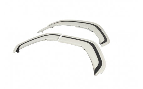 Накладки на бампера Toyota Land Cruiser 300