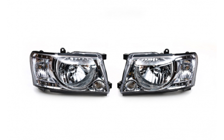 Фары передние Nissan Patrol Y61 2004-2008