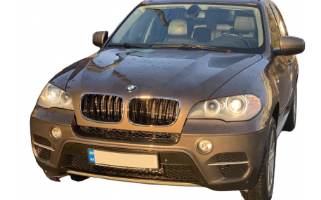 Решетка радиатора BMW X5 (E70)