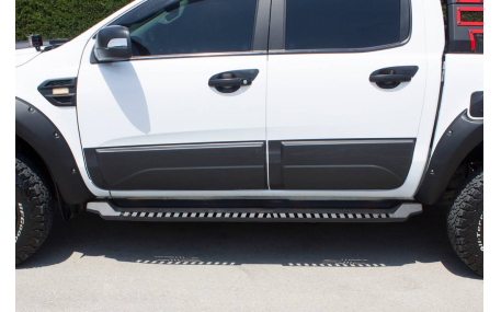 Подножки Nissan Navara