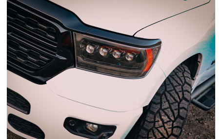 Фары передние Dodge RAM 1500