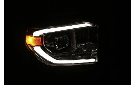 Фары передние Toyota Tundra 2014-2021