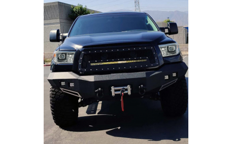 Фары передние Toyota Tundra 2007-2013