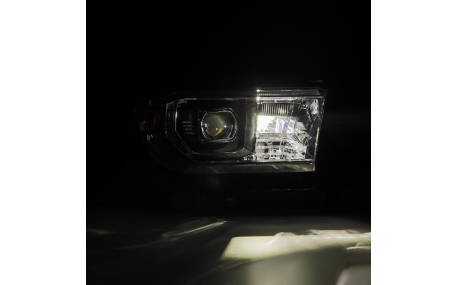 Фары передние Toyota Tundra 2007-2013