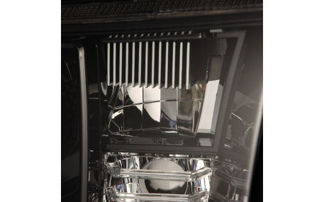 Фары передние Toyota Tundra 2007-2013