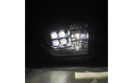 Фары передние Toyota Tundra 2014-2021