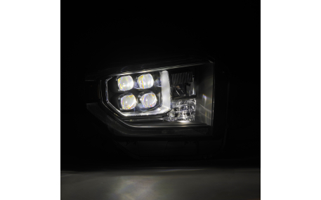 Фары передние Toyota Tundra 2014-2021