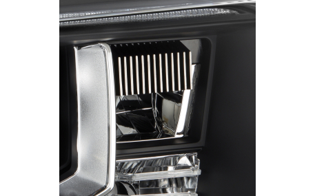 Фары передние Toyota Tundra 2014-2021