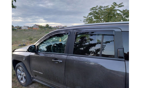 Дефлекторы окон Jeep Compass