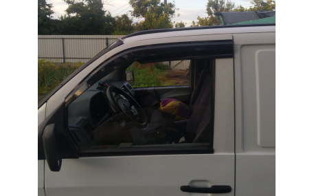 Дефлекторы окон Mercedes Vito W638