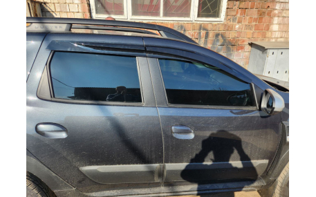 Дефлекторы окон Renault Duster