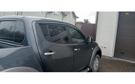 Дефлекторы окон Mitsubishi L200