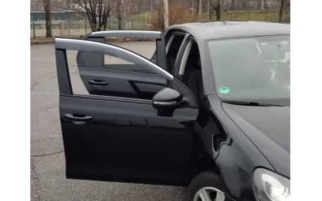 Дефлекторы окон Volkswagen Golf 5